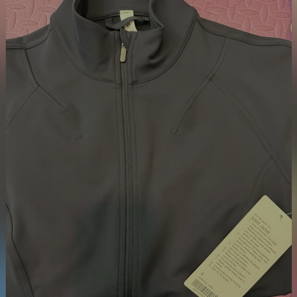 LuluLemon. Instill Jacket. Size 8,TRNV - Picture 5 of 5